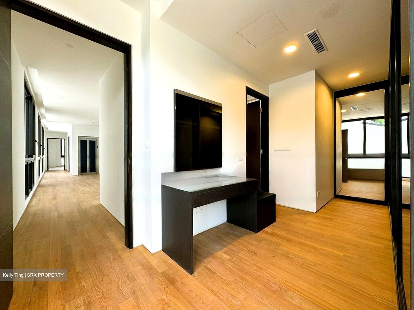 Holland Grove Road (D10), Detached #437674961